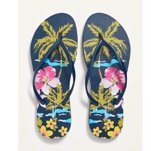 Old Navy Tropical flip flops🌸